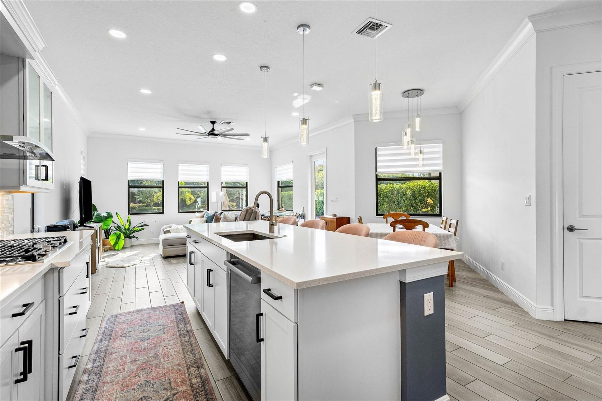 8760 E Baypoint Circle, Parkland, FL 33076 Photo