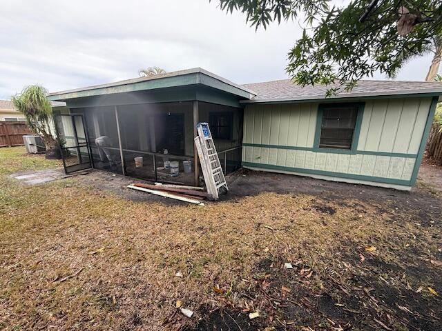 203 Canterbury Drive W, Riviera Beach, FL 33407 Photo