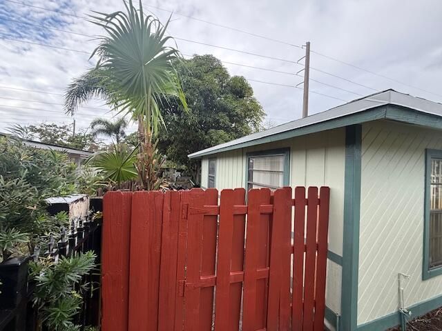 203 Canterbury Drive W, Riviera Beach, FL 33407 Photo