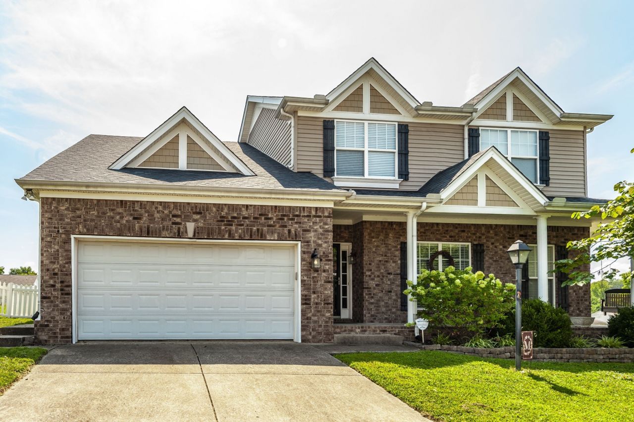 213 Vintage Cir, Hendersonville, TN 37075 Main Photo