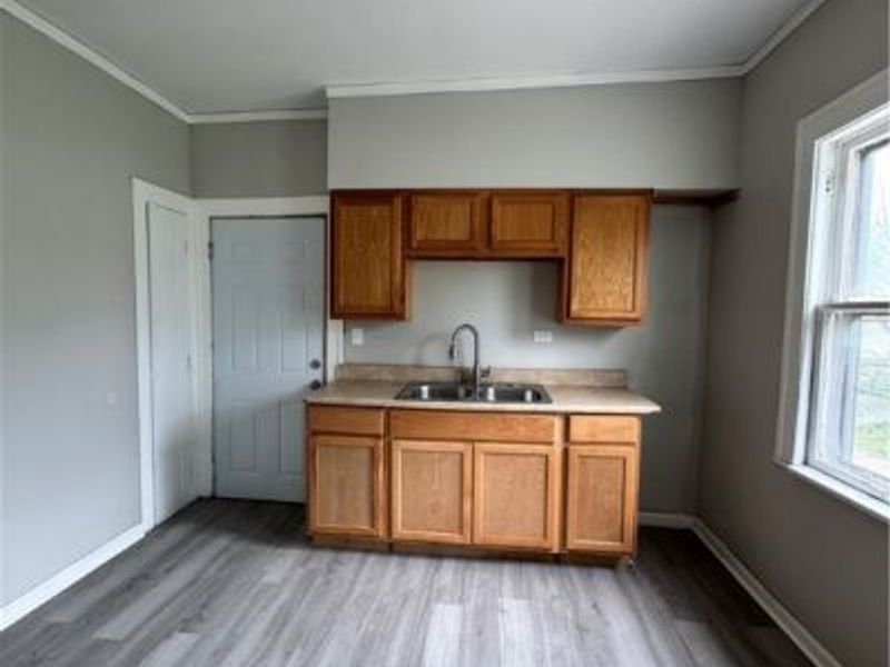 3293 E 121st Street, Cleveland, OH 44120 Photo 11