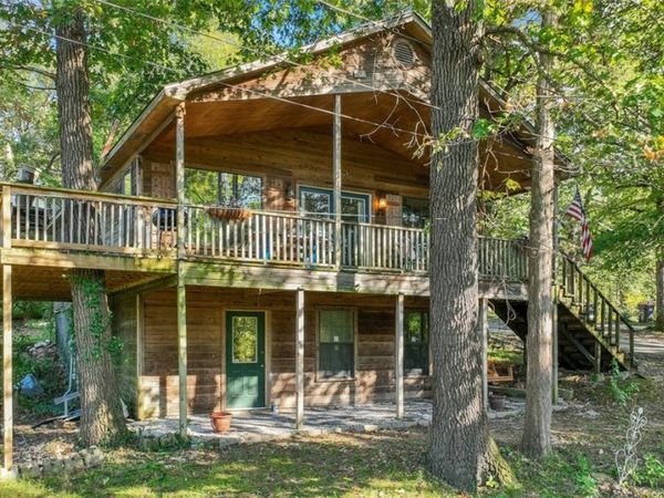 18932 N Shoreline Way, Fayetteville, AR 72703