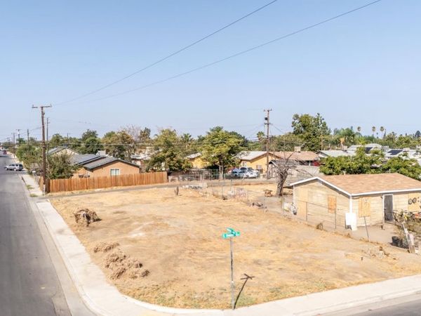 100 S Owens Street, Bakersfield, CA 93307