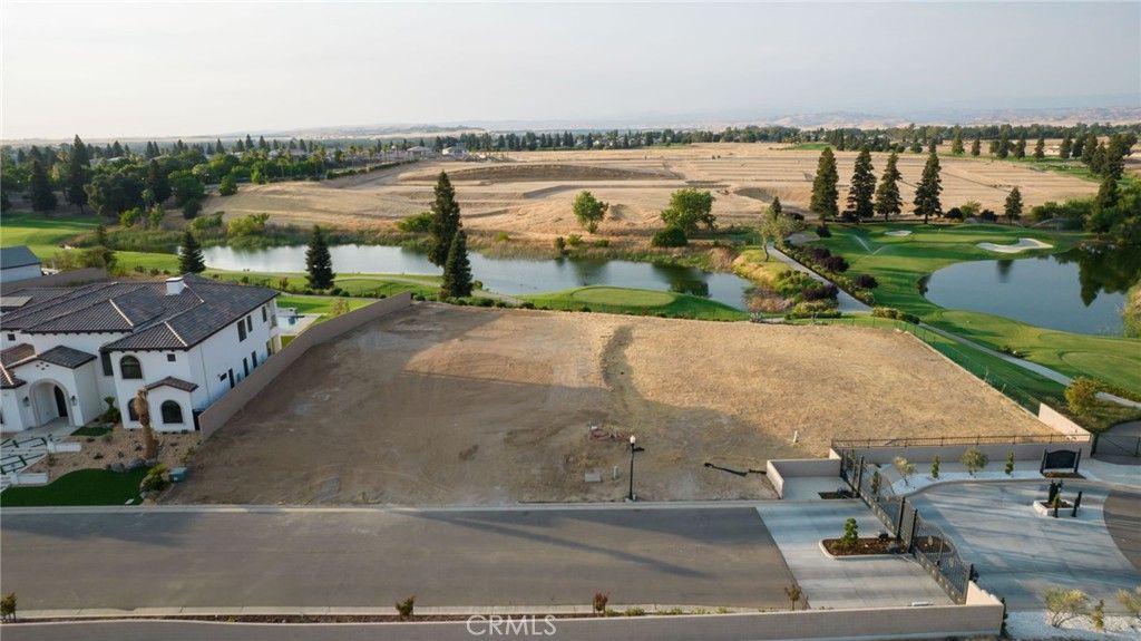 2490 E Copper Ridge Drive, Fresno, CA 93730 Main Photo