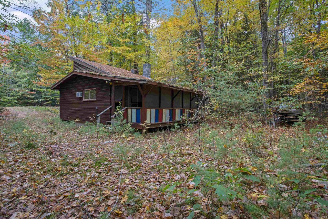 911 New Hampshire Route 49, Thornton, NH 03285 Main Photo