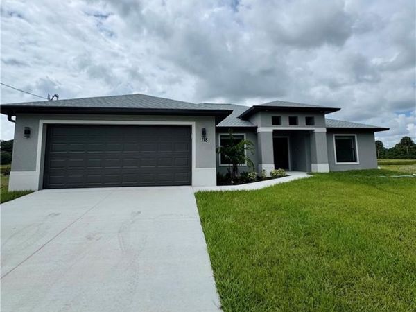 118 Parish DR, LEHIGH ACRES, FL 33974
