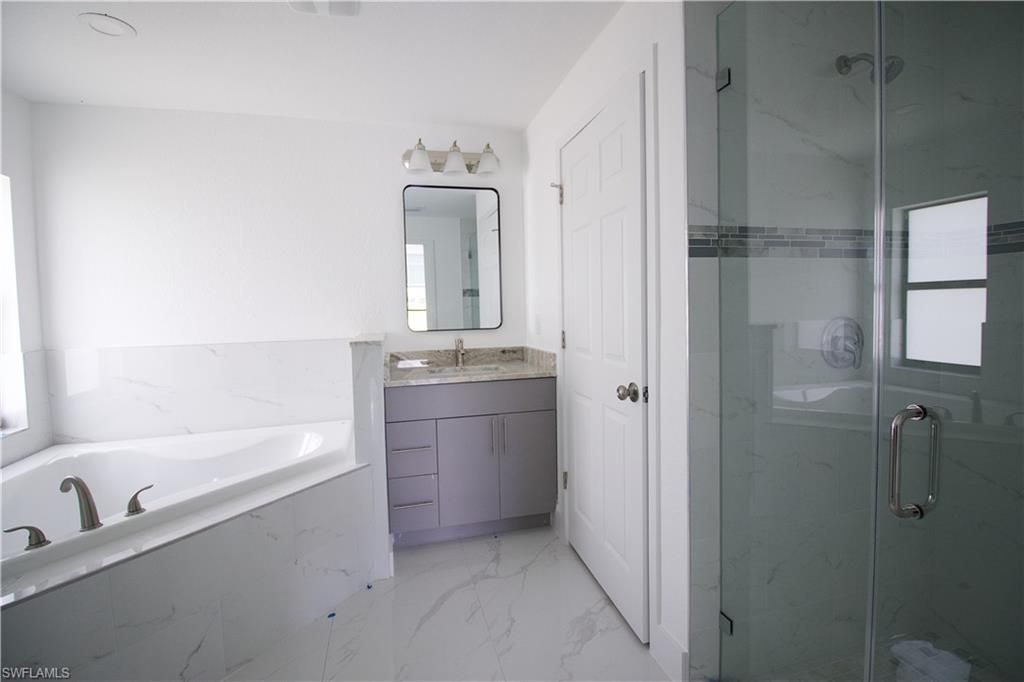 118 Parish Dr, Lehigh Acres, FL 33974 Photo