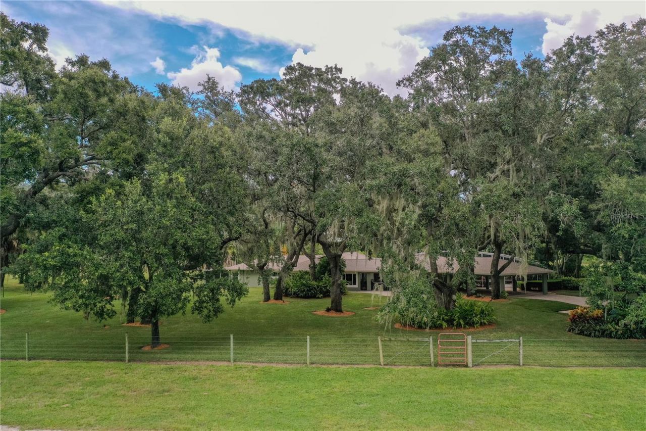 8010 Lake Lowery Road, Haines City, FL 33844 Photo