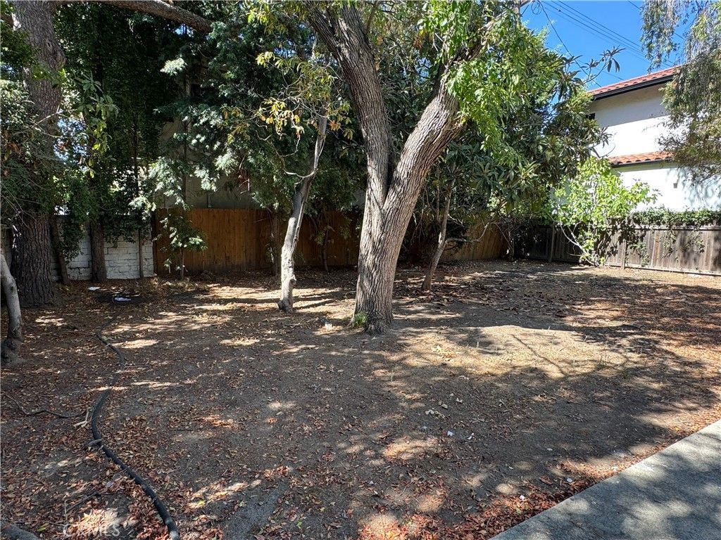 315 N Martel Avenue, Los Angeles, CA 90036 Main Photo