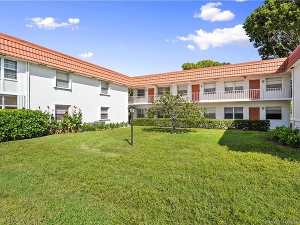2600 SE Ocean Boulevard, Unit Z10, Stuart, FL 34996