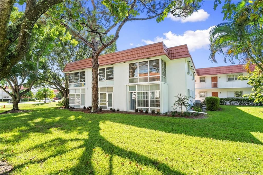 2600 SE Ocean Boulevard, Unit Z10, Stuart, FL 34996 Photo