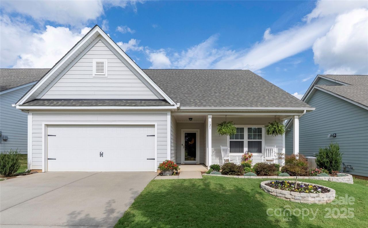 121 Jana Drive, Statesville, NC 28677 Main Photo