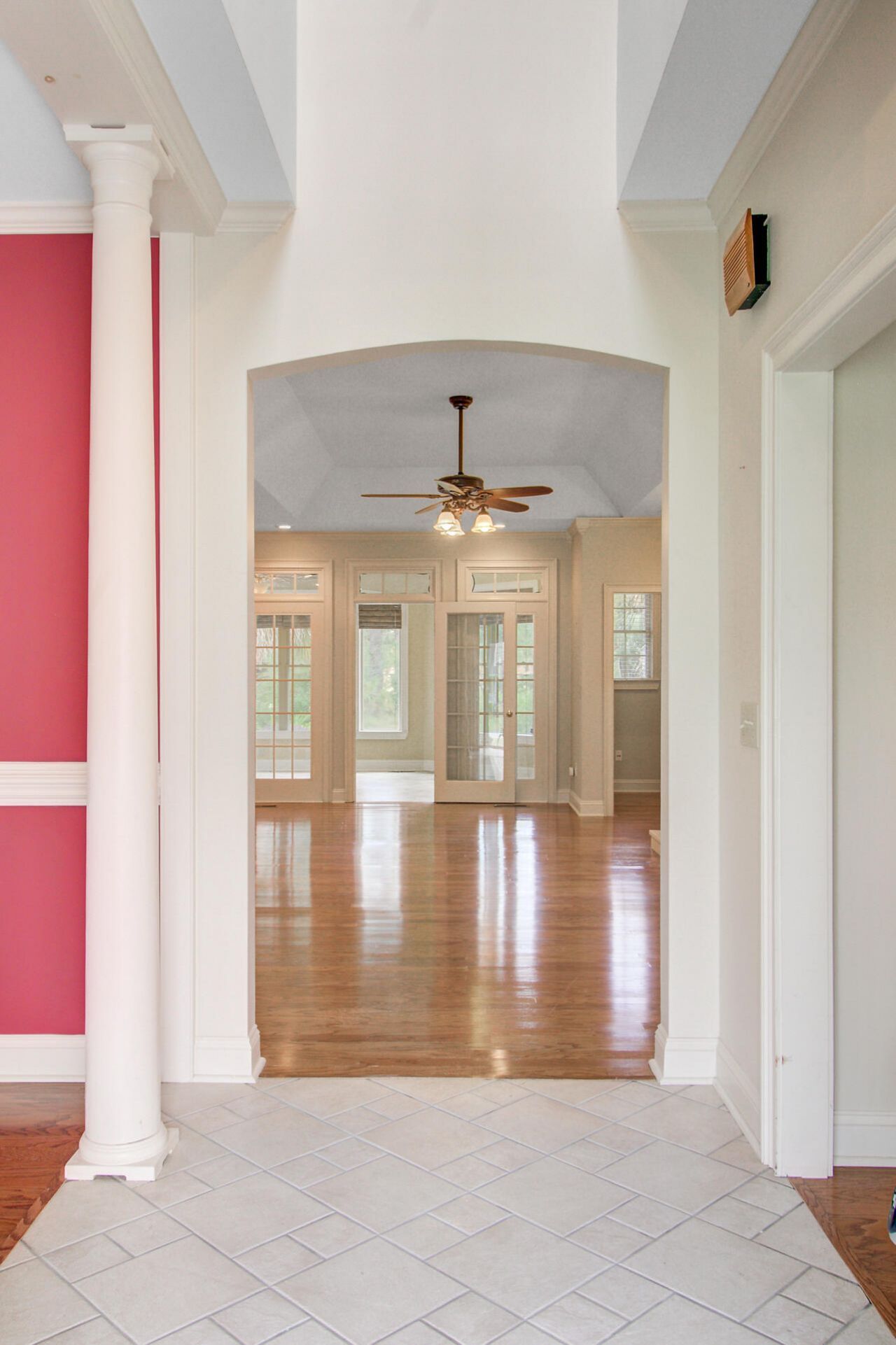 101 Fairway Court Photo 10