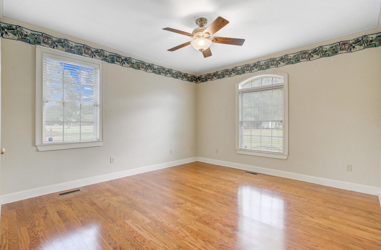 101 Fairway Court Photo 35