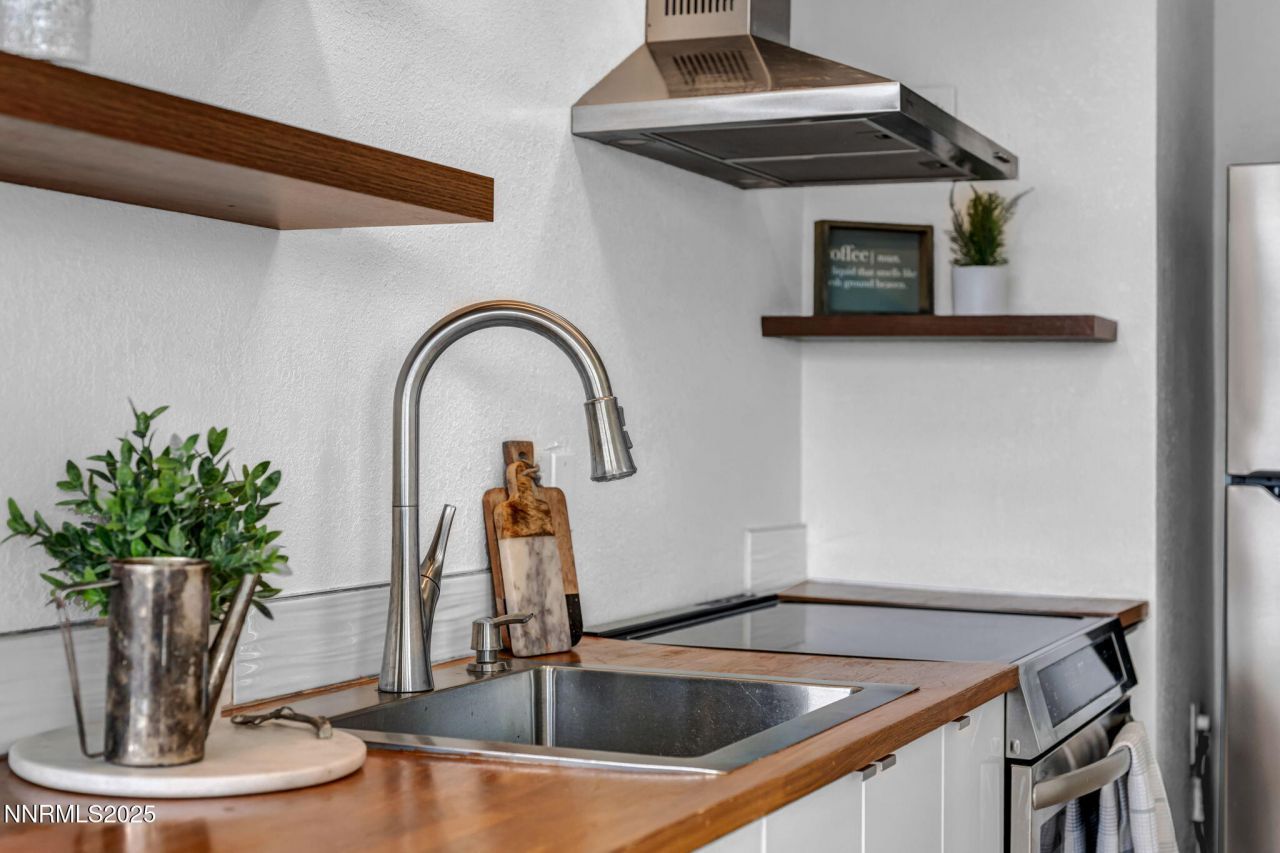 100 N Arlington Avenue, Unit 22C, Reno, NV 89501 Photo