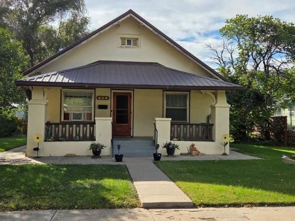 608 S 4th St, Lamar, CO 81052