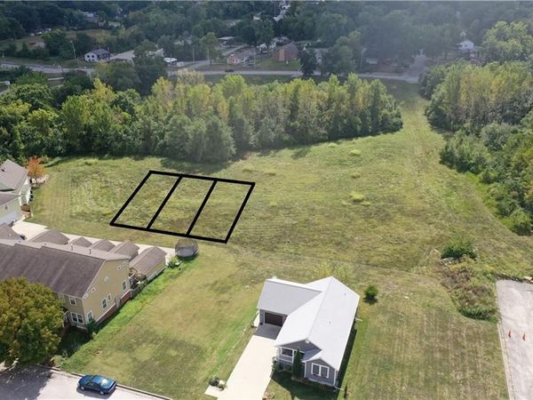 9532 E 58th Street, Kansas City, MO 64133