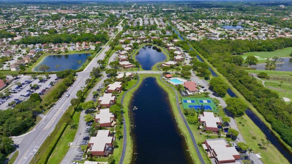 8365 Boca Rio Drive, Boca Raton, FL 33433 Photo