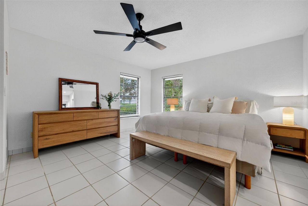 1835 Serpentine Drive S, Saint Petersburg, FL 33712 Photo