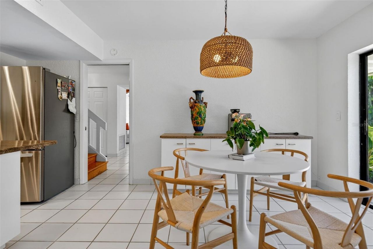 1835 Serpentine Drive S, Saint Petersburg, FL 33712 Photo