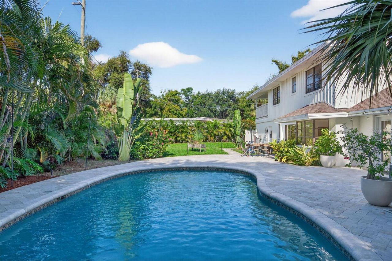 1835 Serpentine Drive S, Saint Petersburg, FL 33712 Photo