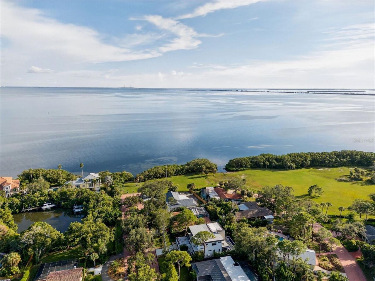 1835 Serpentine Drive S, Saint Petersburg, FL 33712 Photo