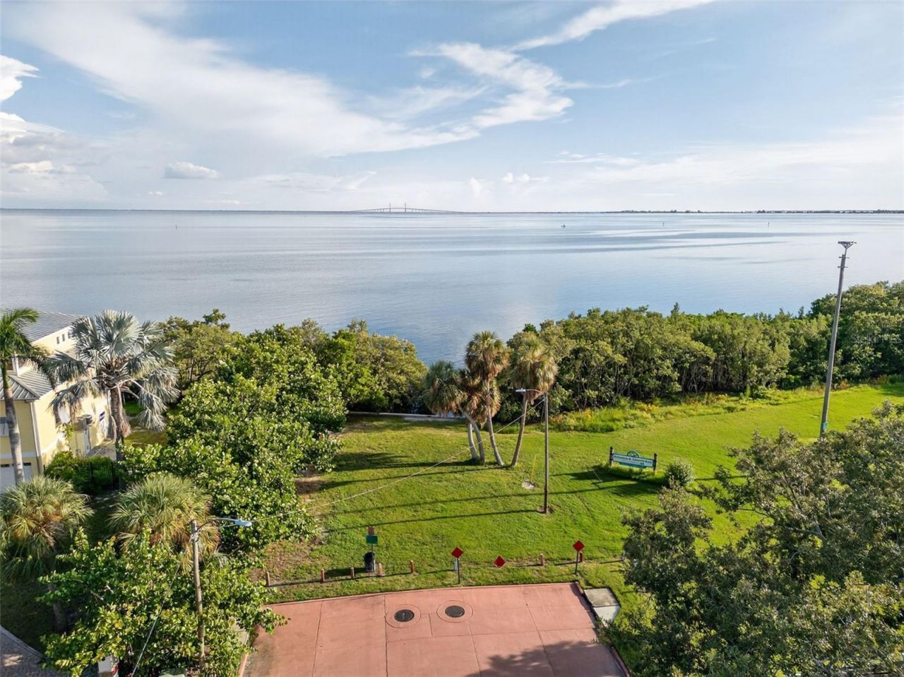 1835 Serpentine Drive S, Saint Petersburg, FL 33712 Photo