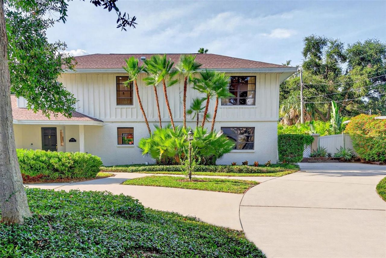 1835 Serpentine Drive S, Saint Petersburg, FL 33712 Photo