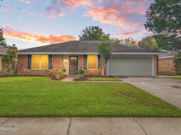 405 Elmwood Drive, Lafayette, LA 70503