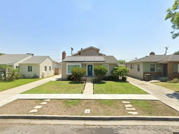 1124 E Ridgewood, Long Beach, CA 90807
