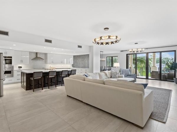 1532 SE 12th St, Unit 302, Fort Lauderdale, FL 33316