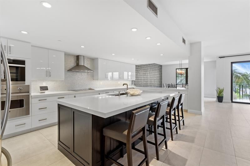 1532 SE 12th Street, Unit 302, Fort Lauderdale, FL 33316 Photo