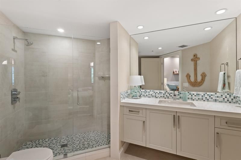 1532 SE 12th Street, Unit 302, Fort Lauderdale, FL 33316 Photo