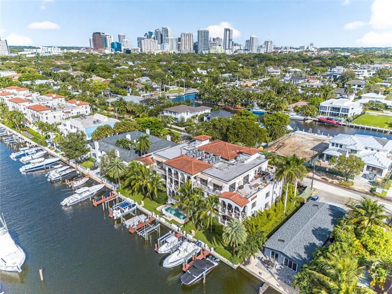 1532 SE 12th Street, Unit 302, Fort Lauderdale, FL 33316 Photo