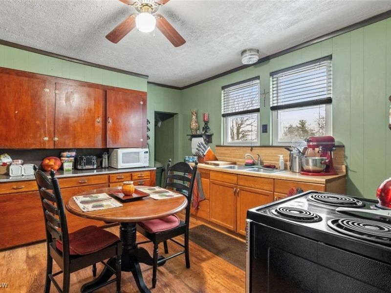 5446 Lincoln Highway, Crestline, OH 44827 Photo 6