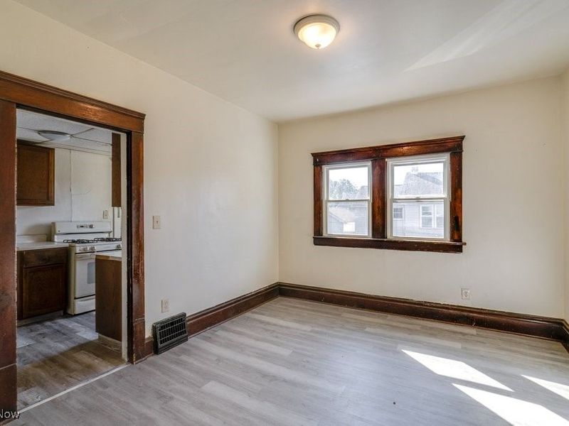 485 Allyn Street, Akron, OH 44304 Photo 7