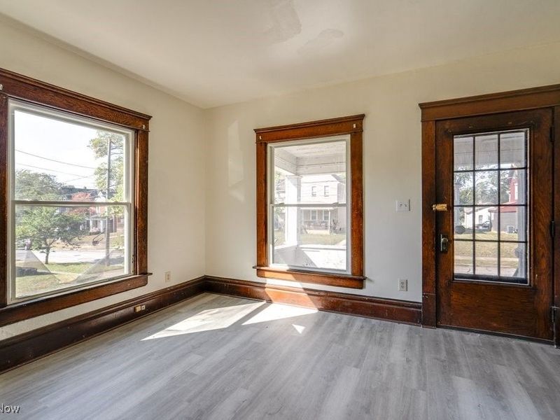 485 Allyn Street, Akron, OH 44304 Photo 9