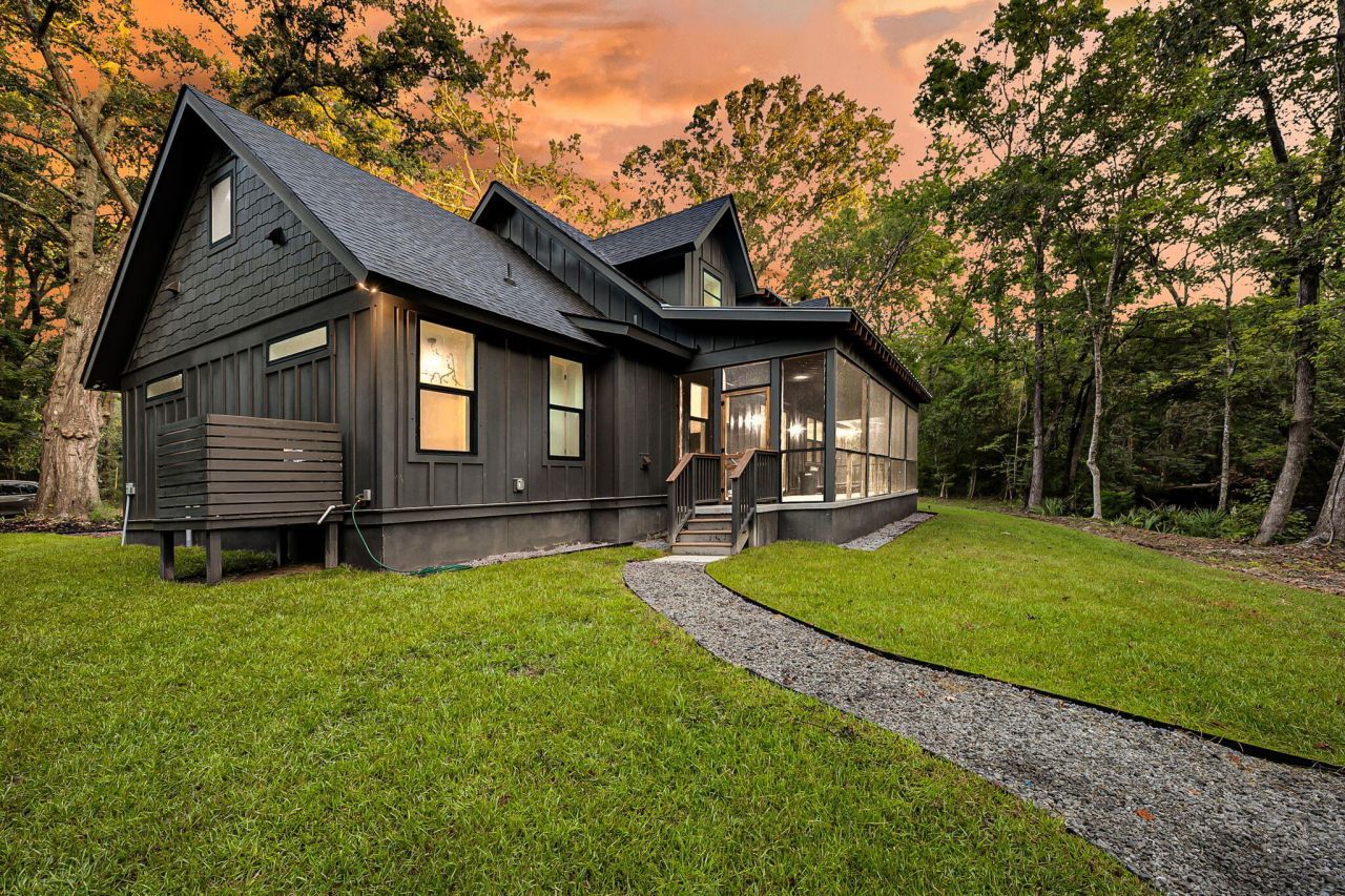 1195 Michelle Lane Photo 13