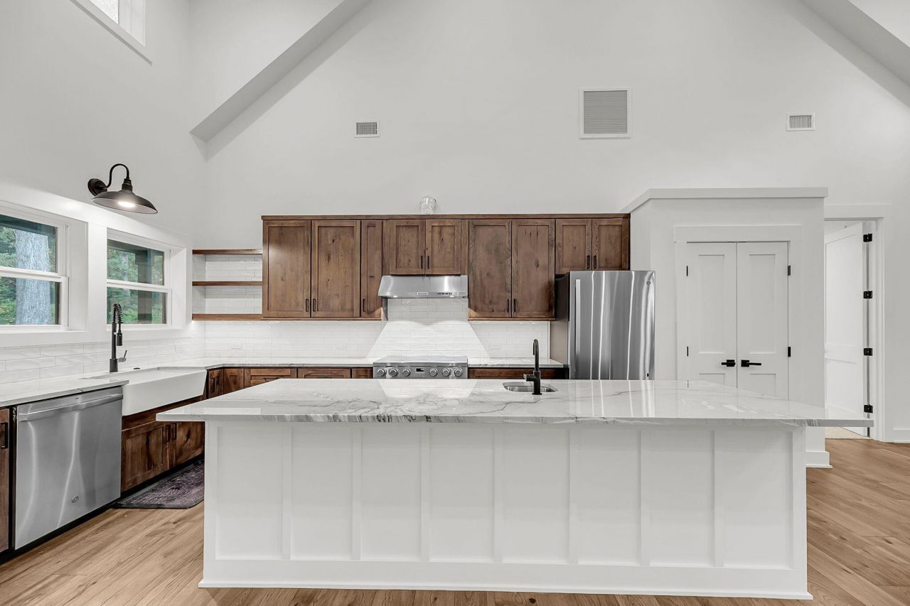 1195 Michelle Lane Photo 7