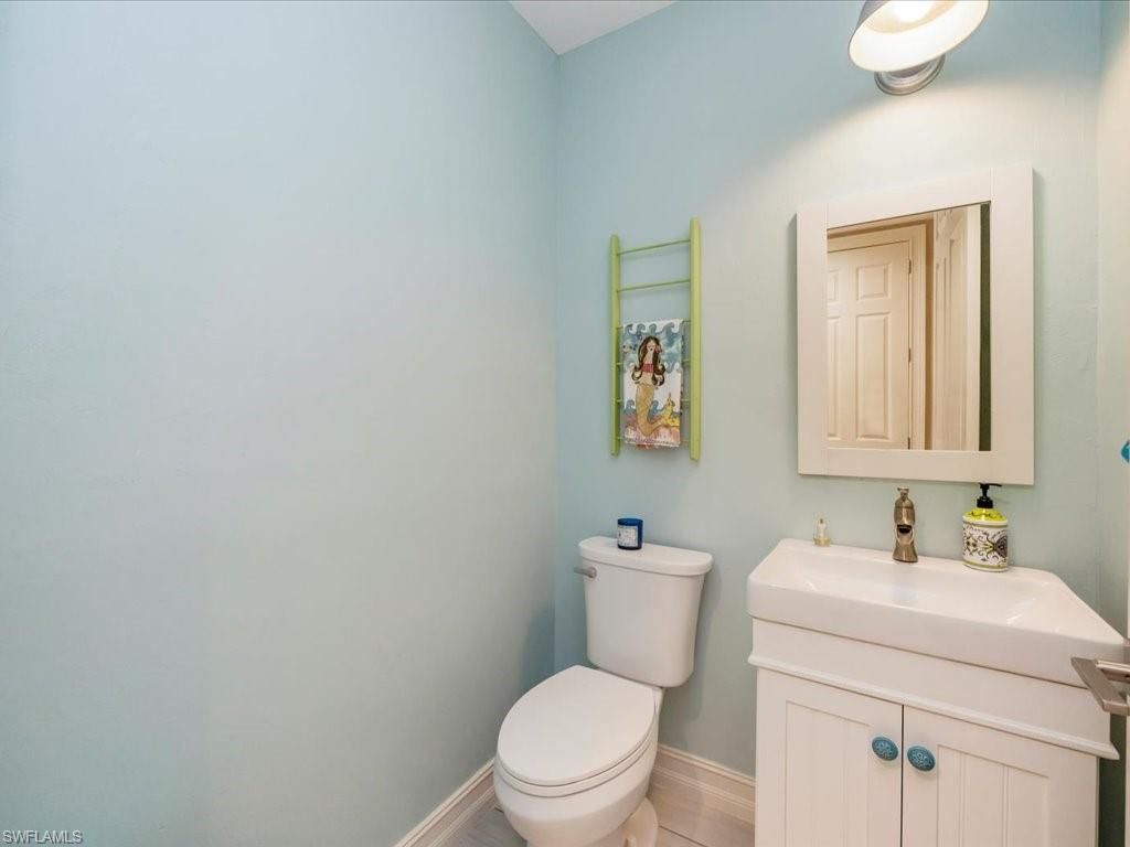 9566 Gulf Shore Dr, Unit 102, Naples, FL 34108 Photo