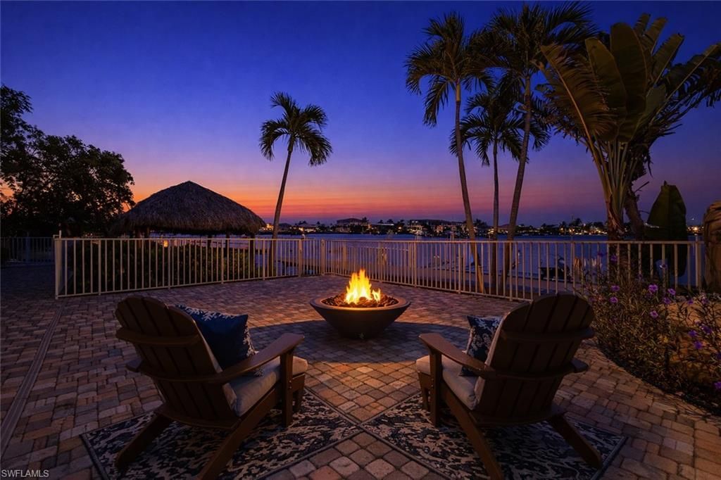 9566 Gulf Shore Dr, Unit 102, Naples, FL 34108 Photo