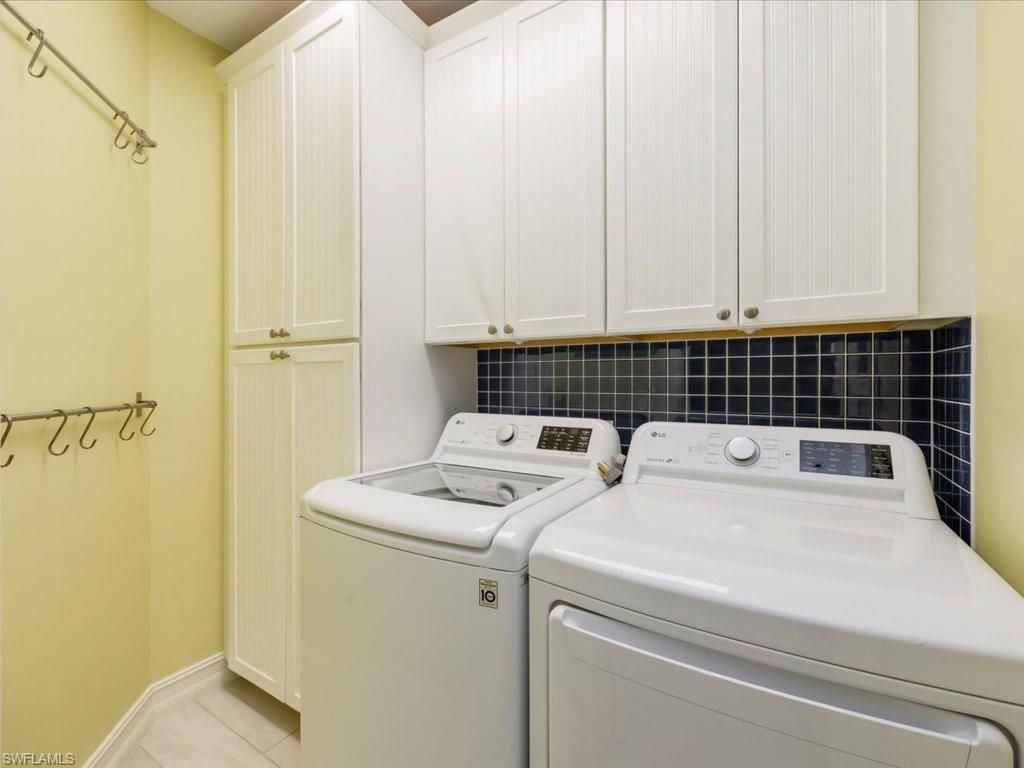 9566 Gulf Shore Dr, Unit 102, Naples, FL 34108 Photo