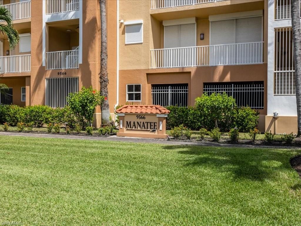 9566 Gulf Shore Dr, Unit 102, Naples, FL 34108 Photo