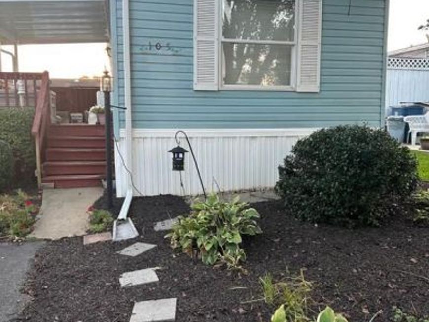 105 Silverwind Court S, Lancaster, PA 17603 Main Photo