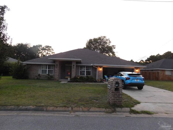 1983 Alfred Blvd, Navarre, FL 32566