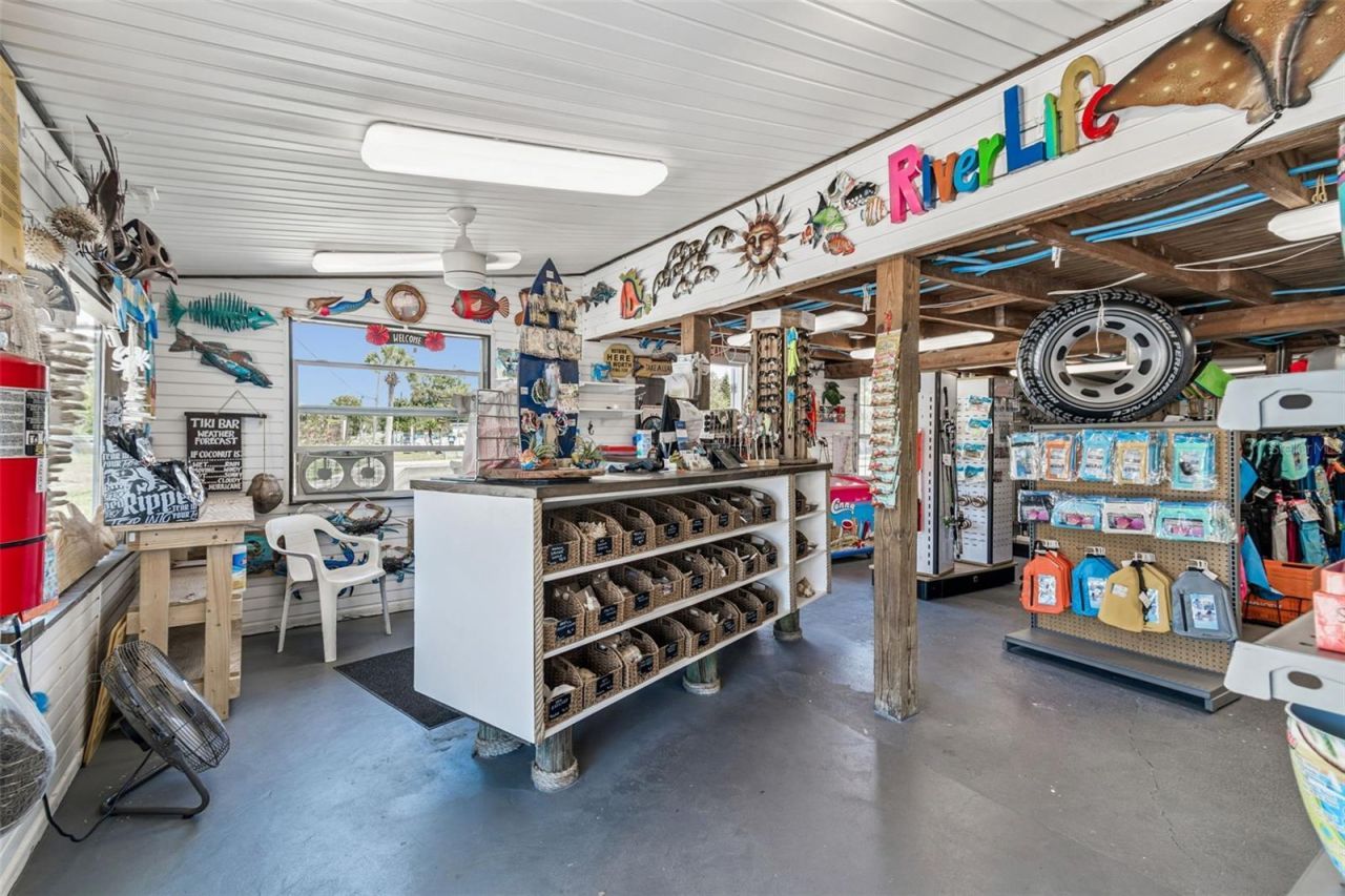 7154 Shoal Line Boulevard, Weeki Wachee, FL 34607 Photo