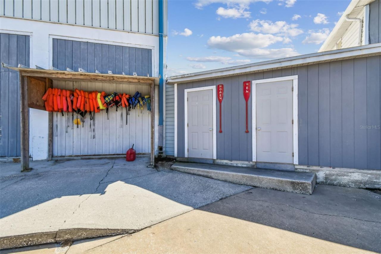 7154 Shoal Line Boulevard, Weeki Wachee, FL 34607 Photo