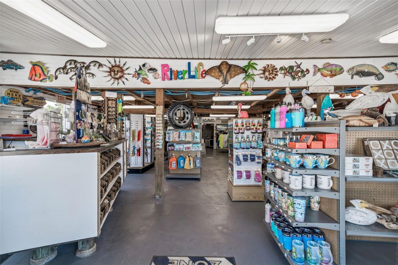 7154 Shoal Line Boulevard, Weeki Wachee, FL 34607 Photo