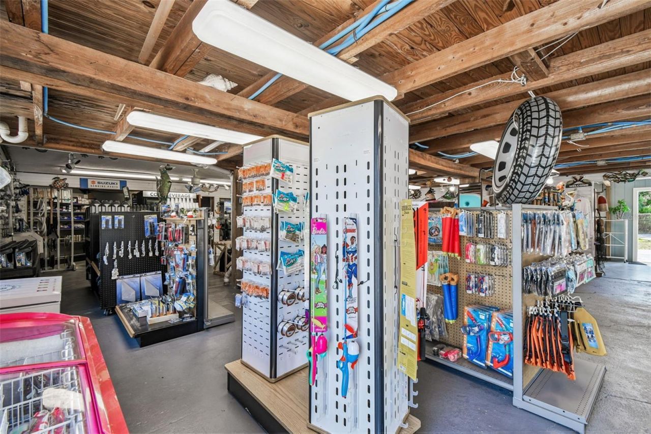 7154 Shoal Line Boulevard, Weeki Wachee, FL 34607 Photo