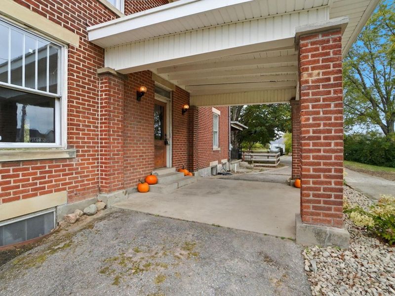 525 Gender Road, Canal Winchester, OH 43110 Photo 12